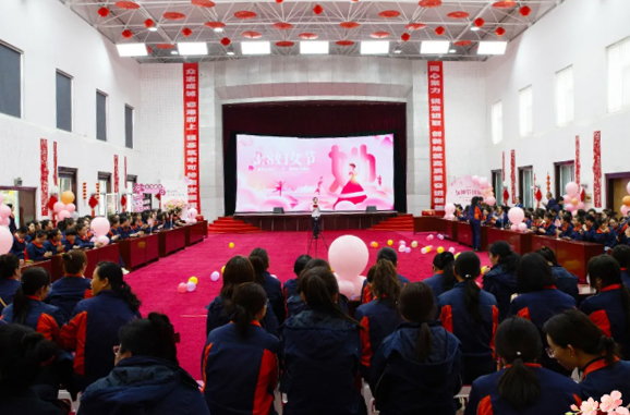 情暖三月绽芳华 凝心聚力向未来——榆化公司举办庆“三八”妇女节团建游艺活动